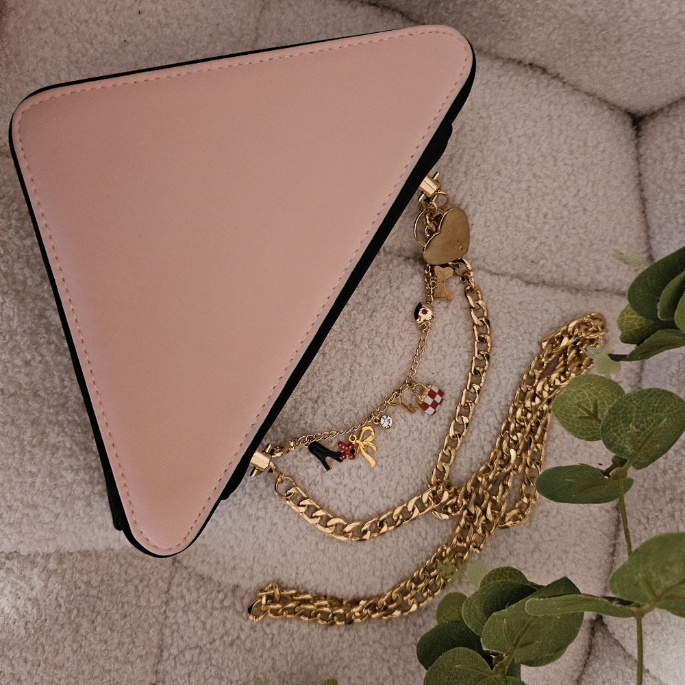 Prada Beauty Triangular Pouch. - Picture 5 of 12
